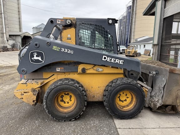2021 John Deere 332G Equipment Image0