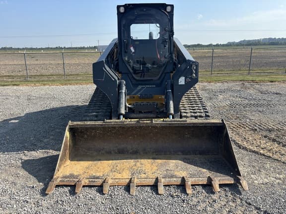 Image of John Deere 333G equipment image 1