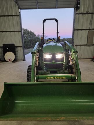 Image of John Deere 4044M equipment image 3