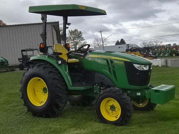 Image of John Deere 4052R Image 0