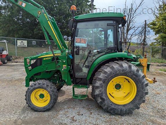 Image of John Deere 4052R equipment image 1