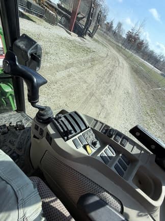 Image of John Deere 4052R equipment image 4