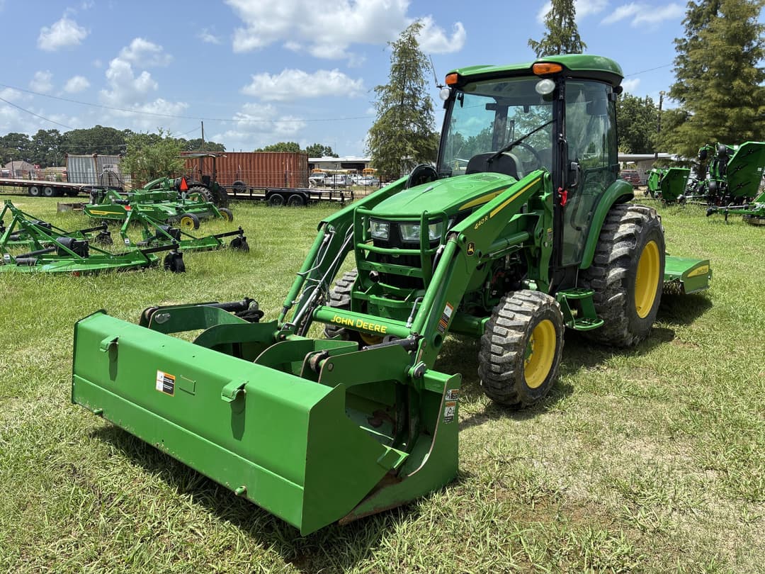 Image of John Deere 4066R Primary image