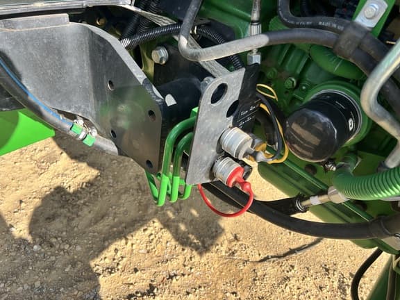 Image of John Deere 4066R equipment image 4