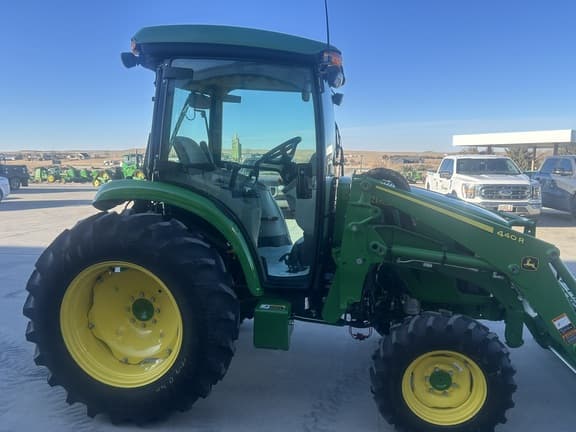 Image of John Deere 4066R equipment image 2