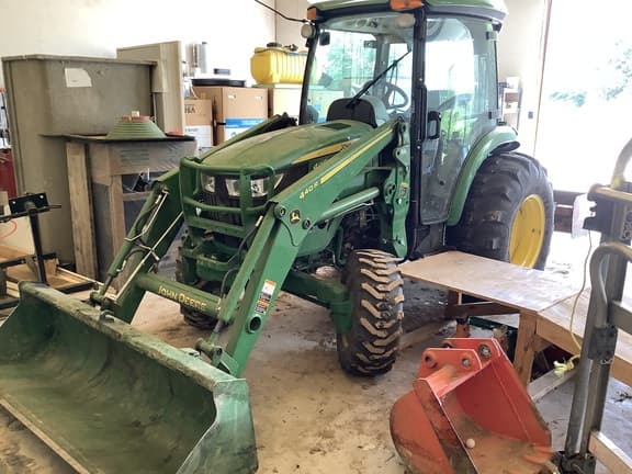 Image of John Deere 4066R equipment image 2