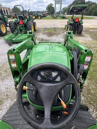 Image of John Deere 4066R equipment image 4