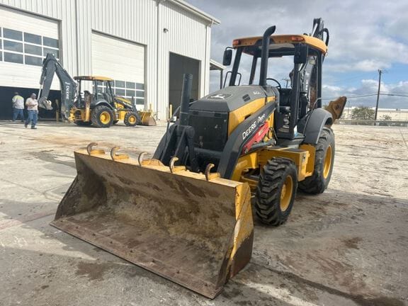 2021 John Deere 410L Equipment Image0