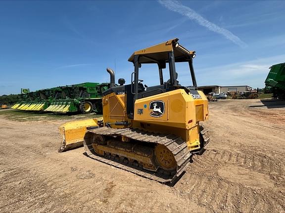 Image of John Deere 450K equipment image 3