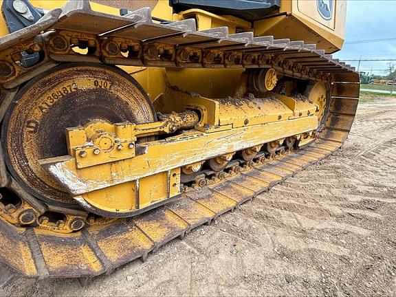 Image of John Deere 450K equipment image 4