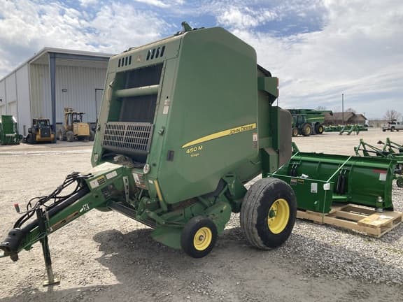Image of John Deere 450M Silage equipment image 1