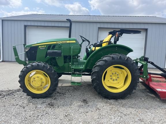Image of John Deere 5045E equipment image 1