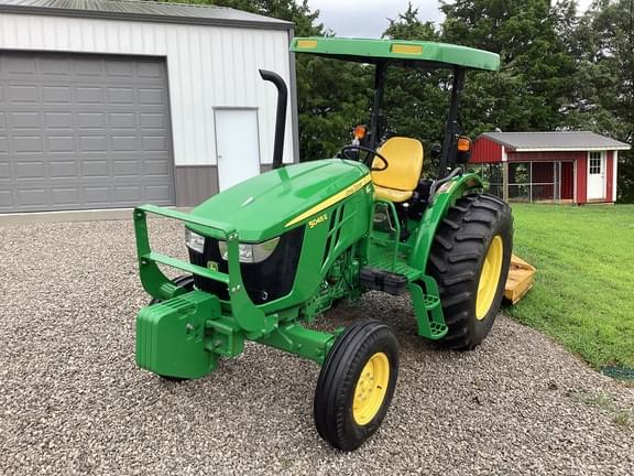 Image of John Deere 5045E equipment image 2