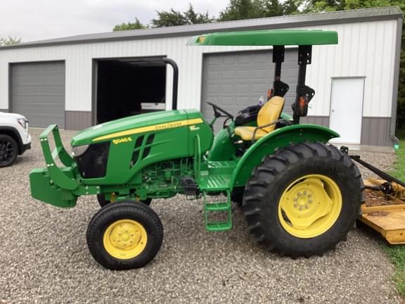 Image of John Deere 5045E equipment image 4