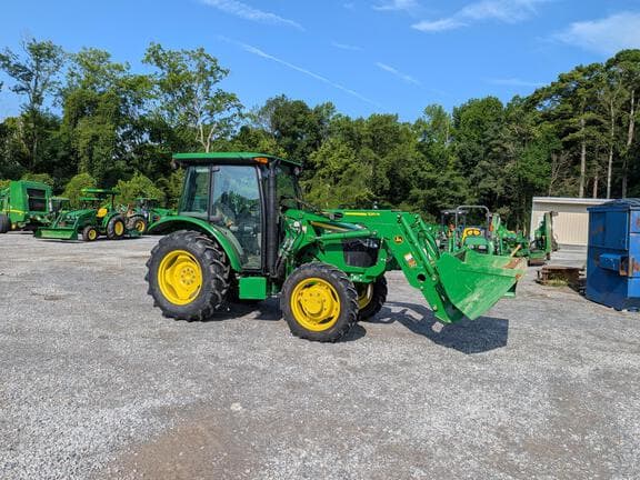 Image of John Deere 5055E equipment image 2