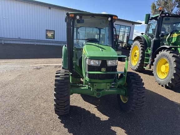 Image of John Deere 5055E equipment image 2