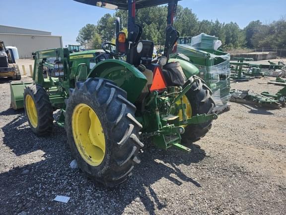Image of John Deere 5055E equipment image 1