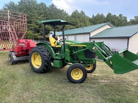 Image of John Deere 5055E equipment image 1