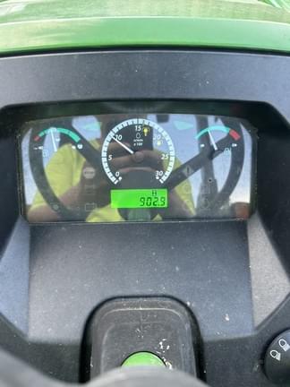 Image of John Deere 5055E equipment image 4
