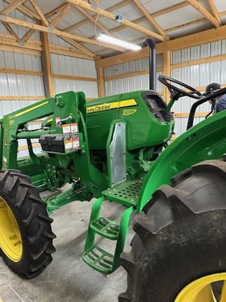 Image of John Deere 5055E equipment image 1