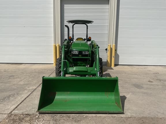 Image of John Deere 5055E equipment image 3