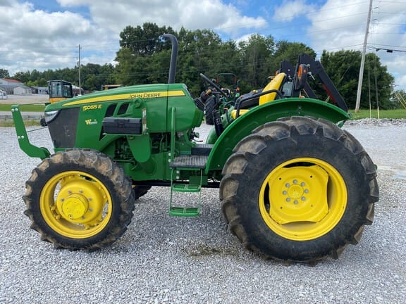 2021 John Deere 5055E Equipment Image0