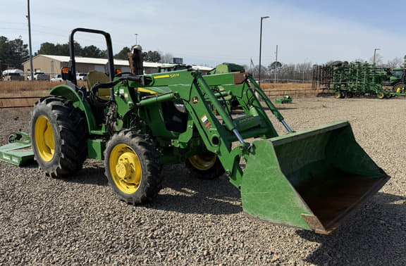 Image of John Deere 5055E equipment image 2