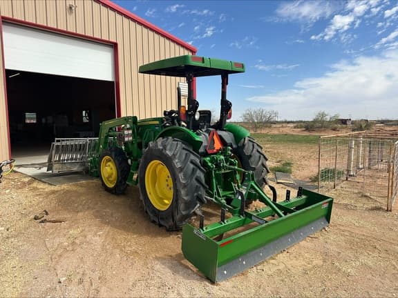 Image of John Deere 5065E equipment image 3