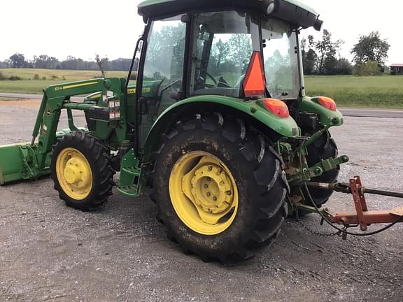 Image of John Deere 5075E equipment image 4