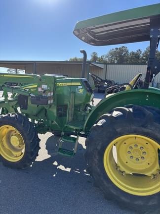 Image of John Deere 5075E equipment image 4