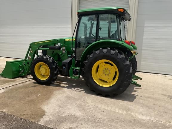 Image of John Deere 5090E equipment image 4