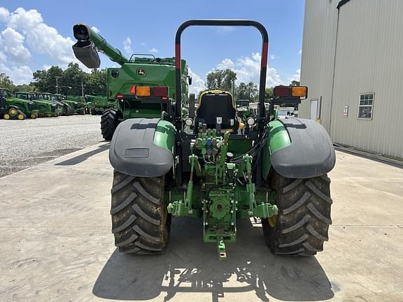 Image of John Deere 5090EL equipment image 2