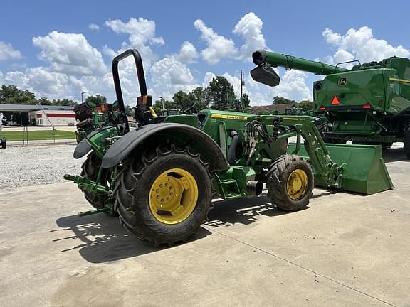 Image of John Deere 5090EL equipment image 3
