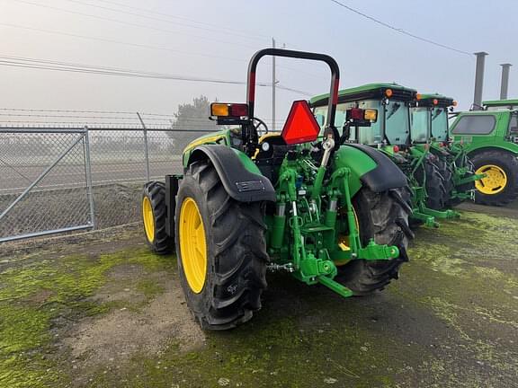 Image of John Deere 5100M equipment image 2