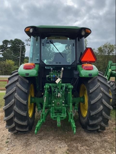 Image of John Deere 5115M equipment image 2