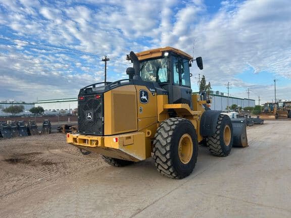 Image of John Deere 544P equipment image 2