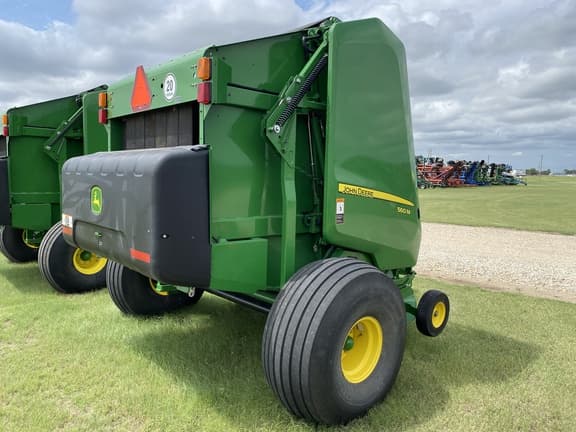Image of John Deere 560M equipment image 4