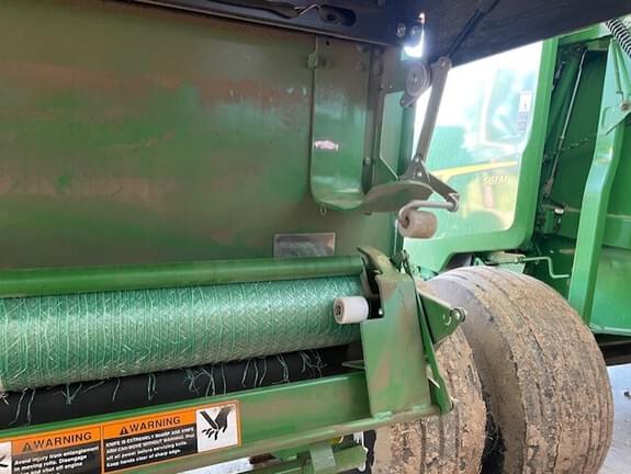 Image of John Deere 560M equipment image 1