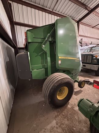 Image of John Deere 560M equipment image 1