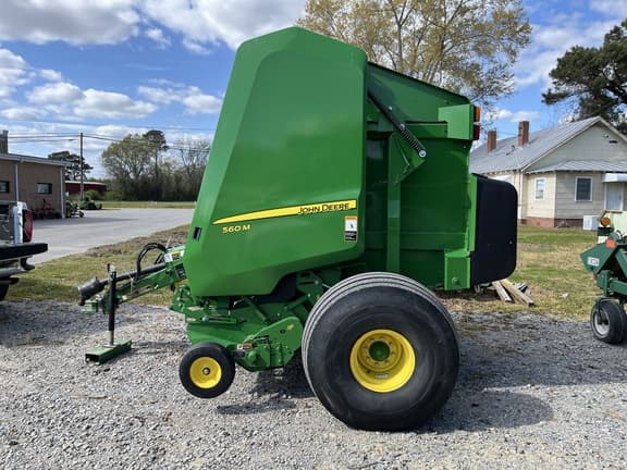 Image of John Deere 560M equipment image 3