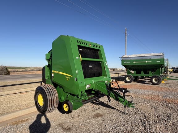 Image of John Deere 560M equipment image 3