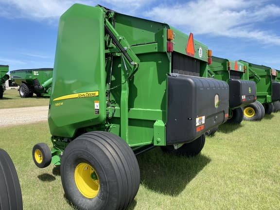Image of John Deere 560M equipment image 3