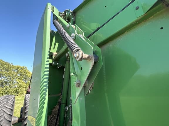 Image of John Deere 560M equipment image 3