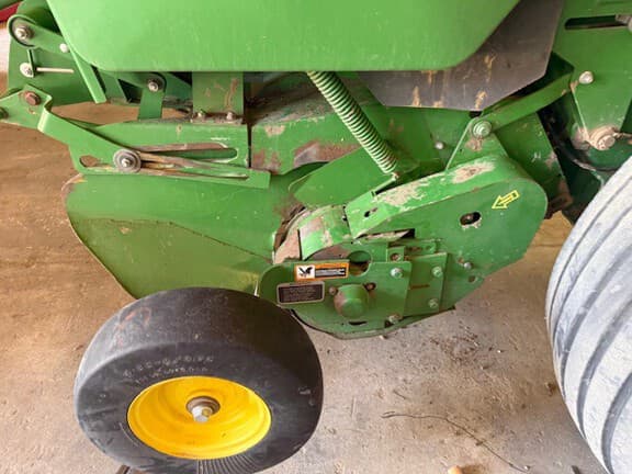 Image of John Deere 560R equipment image 3