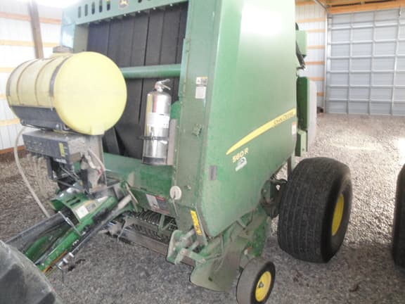 Image of John Deere 560R equipment image 3