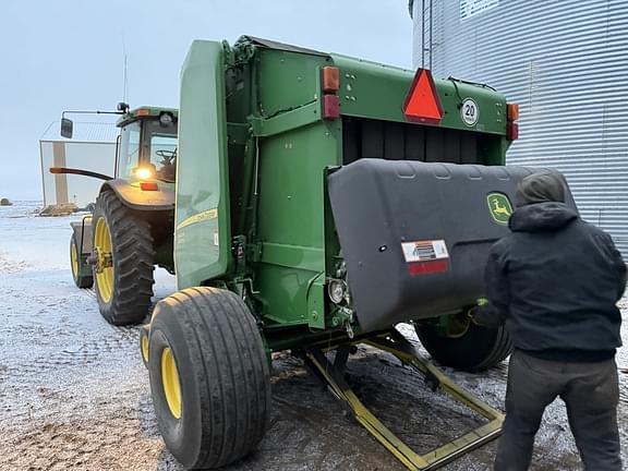 Image of John Deere 560R equipment image 3