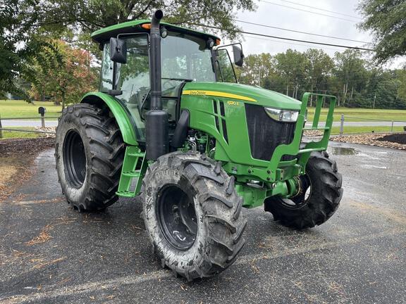Image of John Deere 6120E equipment image 1