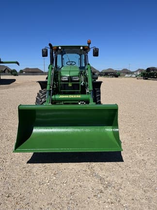Image of John Deere 6135E equipment image 2