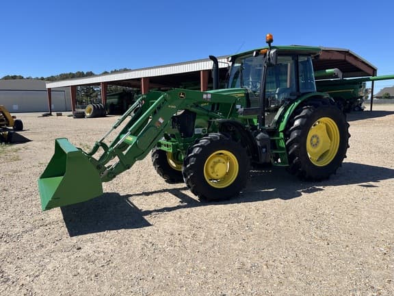 Image of John Deere 6135E equipment image 1
