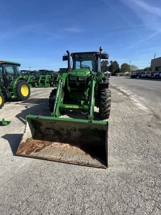 Image of John Deere 6135E equipment image 3